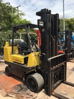 Hyster 10,000 lbs capacity forklift
