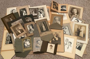 Vintage Antique Lot of Portrait Folder and Paper Frame Photographs