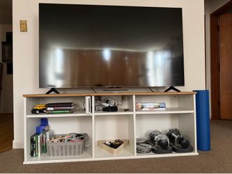 Tv Stand (holds 75inch plus)
