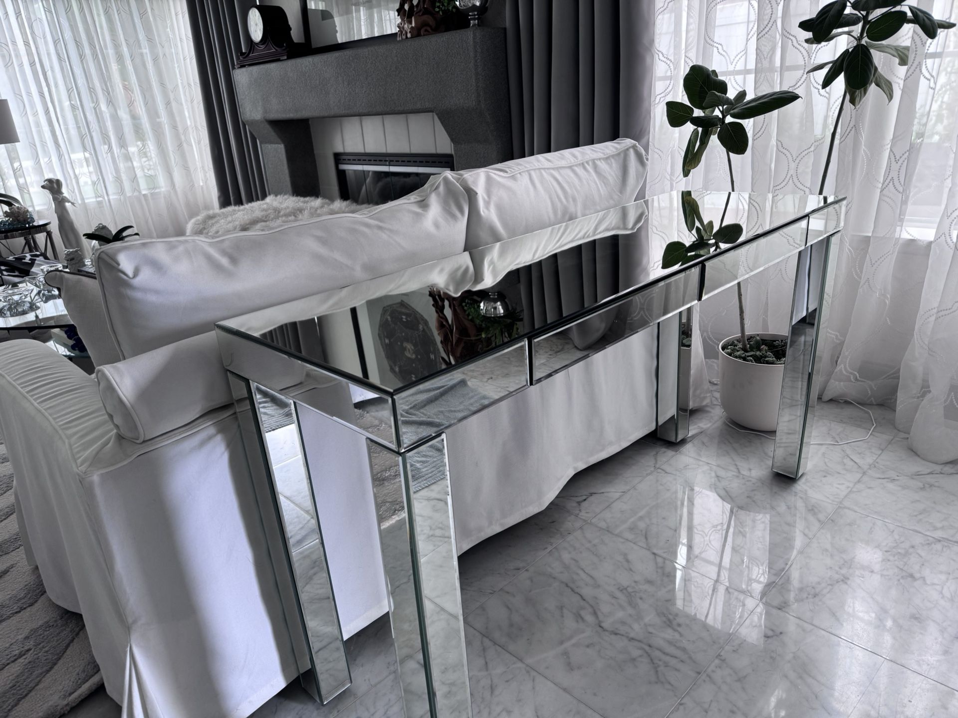 MIRROR CONSOLE TABLE 