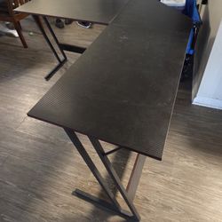 L-Shaped Desk - Free