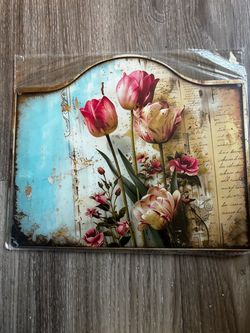 11x8” Vintage Floral Tulip Metal Wall Sign