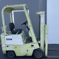 Clark 3k Forklift $2000 OBO