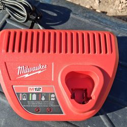 Milwaukee M12 CHARGER$25