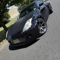 2006 NISSAN  350Z CLEAN  TITLE 
