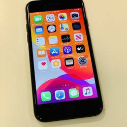 IPhone 7   128GB Fully unlocked 