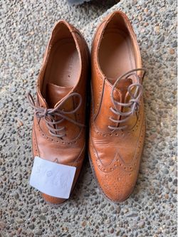 Cole Háan man’s dress leather shoes SZ 8