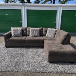 FREE DELIVERY 🚚 GREY SECTIONAL COUCH L SHAPED 