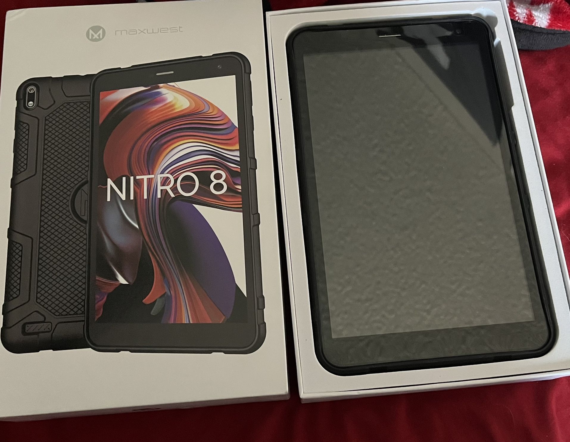 Black Nitro Tablet With Cover. Very Good Condition.
