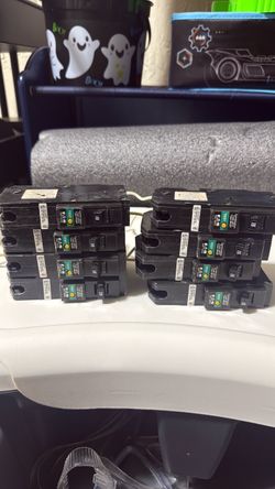 Eaton BR Combination AFCI Breakers 15A & 20A – Lot of 8