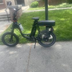 Electric E Bike Good Condition 48 Volts Rad Runner Heavy Duty Bike 