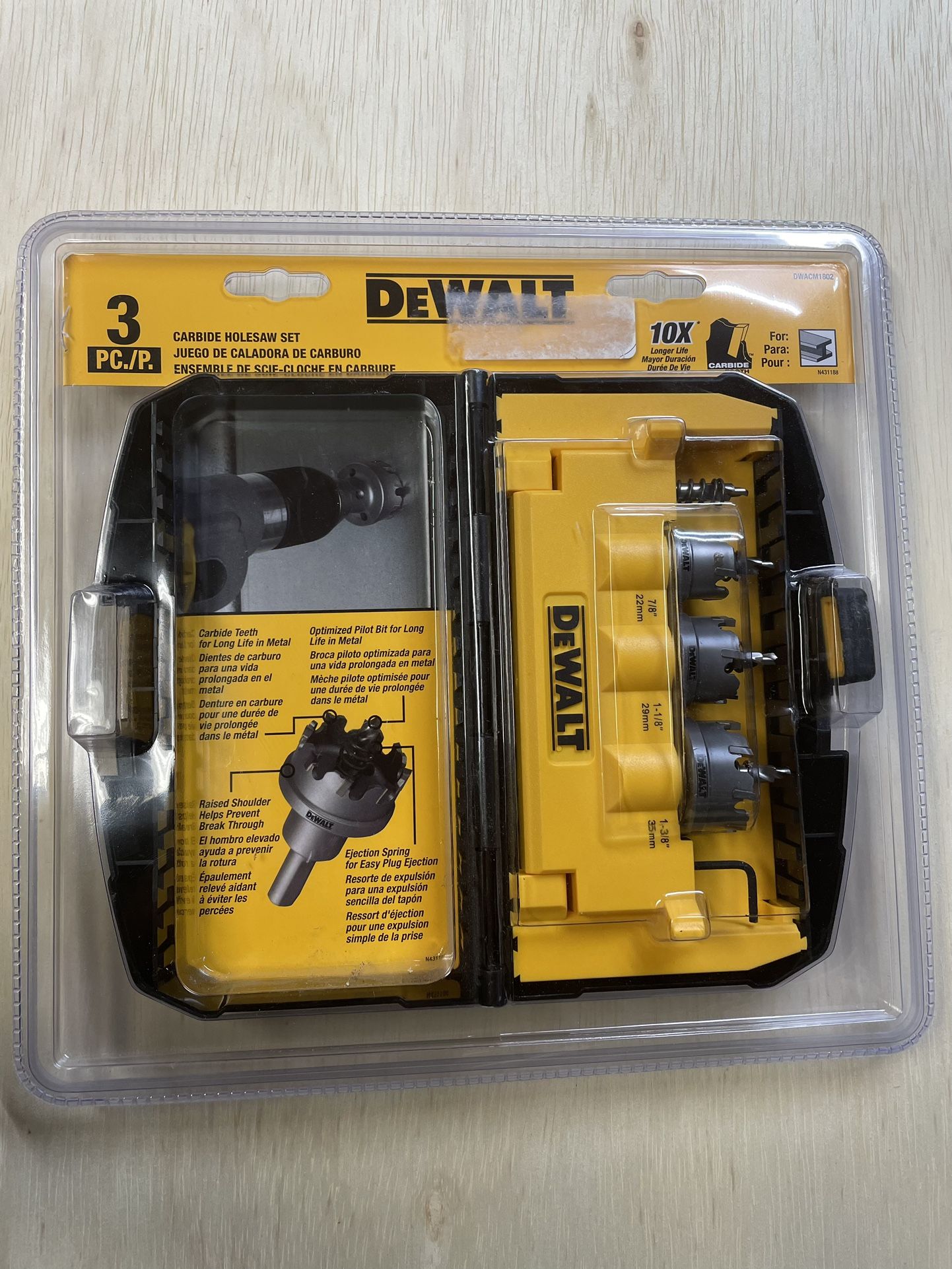 New: DeWalte 3 Piece Hole Saw Kit Carbide DWACM1802