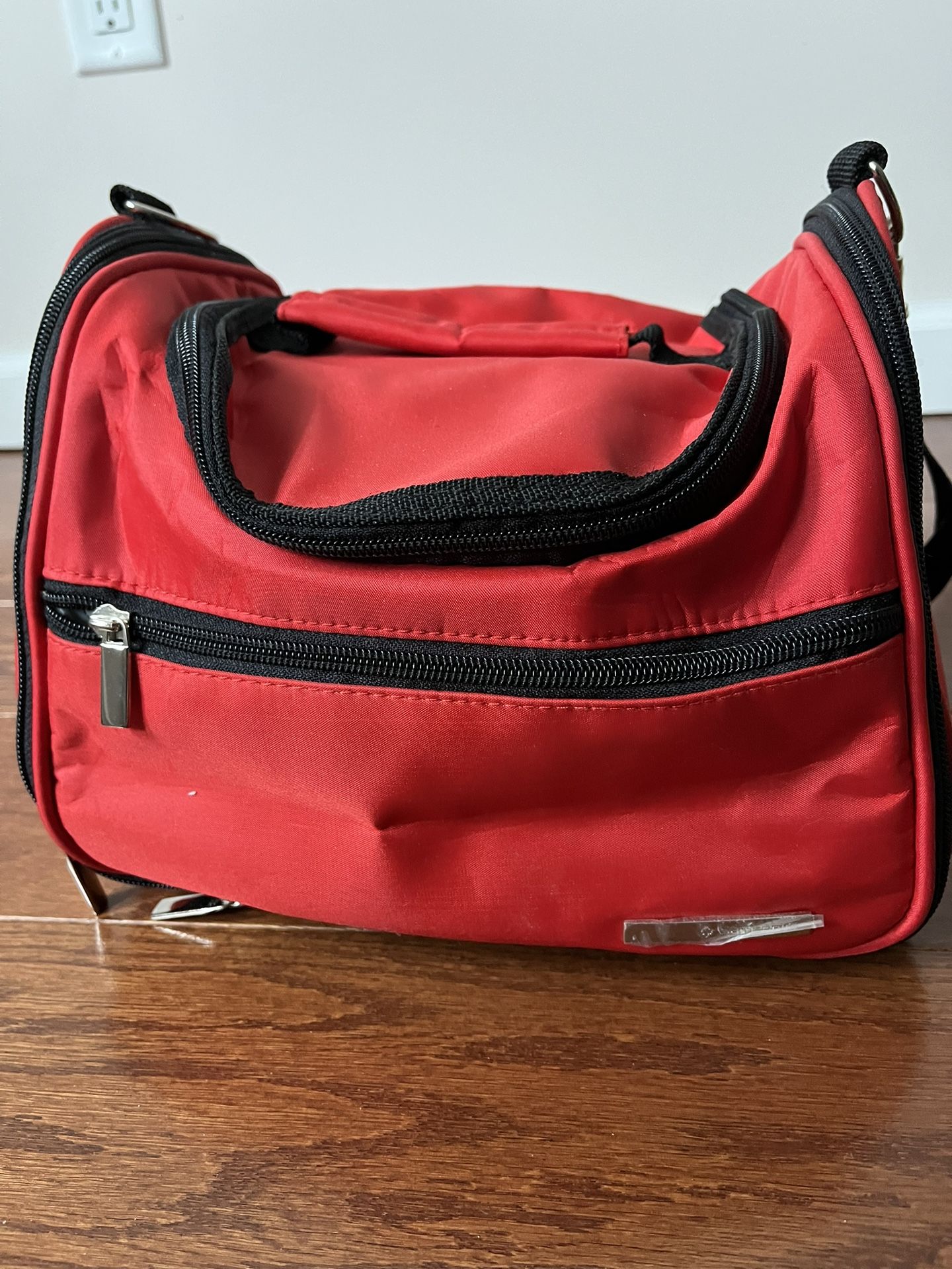 Samsonite Take It All Back, Make Up Or Toiletry Bag Red With All Accessories Shown