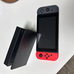 Nintendo Switch 
