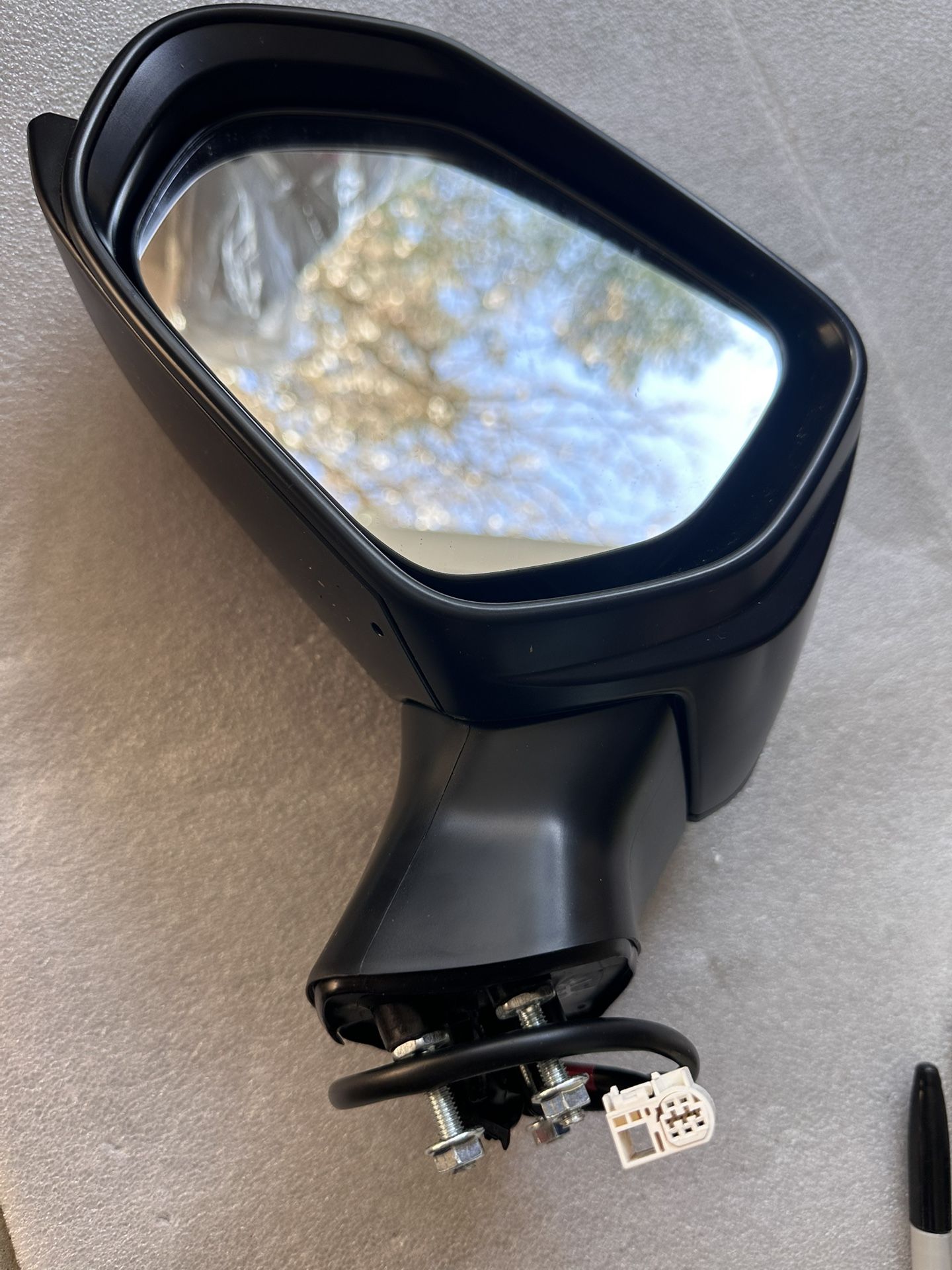 Toyota Camry 2018-2024 Door Mirror Assembly Driver Side - Power | Gloss Finish | Non-Heated | Replacement For 870 | 870-C0 | TO1320366