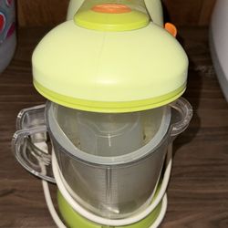 Béaba cooker and blender