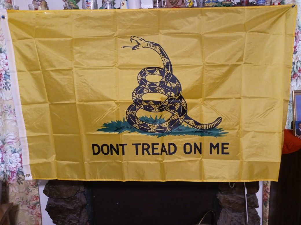 # 2 Don't Tread On Me Flag