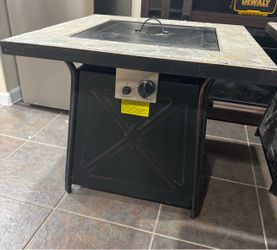 Hampton Bay Crossridge 30.00 in. W 50000 BTU coating Steel Propane Outdoor Fire Pit Table