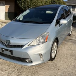 2013 Toyota Prius V