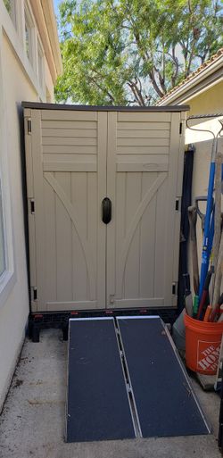 Suncast Vertical Storage Shed Model BMS5700