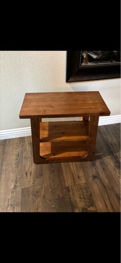 Solid Wood End Table with Lower Shelf