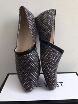 Nine west flats size 9 and 8.5
