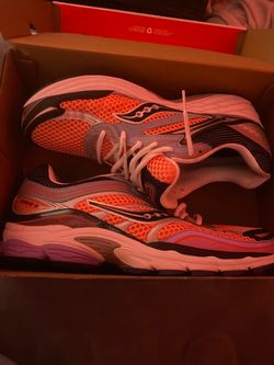 Saucony Pink and purple omni brand new