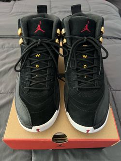 Men’s Jordan Shoes Retro 12 Black / White Reverse Taxi size 8.5 Used With OG Box