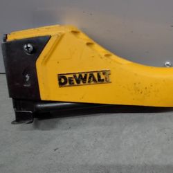 DeWalt Heavy-Duty Hammer Tacker
