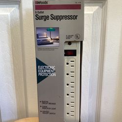 Vintage 1993 Woods 6-outlet surge suppressor, model No. 418