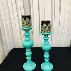 Turquoise candle holders and candles