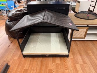 Wicker Pet House Bed with Canopy Roof