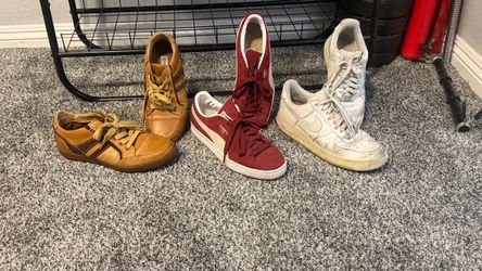 Men’s sneakers- 3 pairs