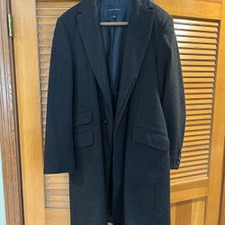 Banana Republic Men’s Wool Trench Coat Lined, Like New Size Medium 