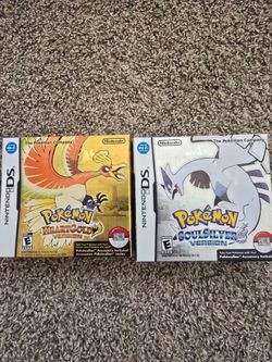 Pokémon HeartGold & SoulSilver Nintendo DS Bundle