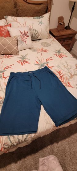 Brand new Kenneth Cole 2X Men's shorts