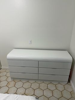 White Gloss 6-Drawer Double Dresser