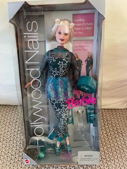 Hollywood Nails Barbie