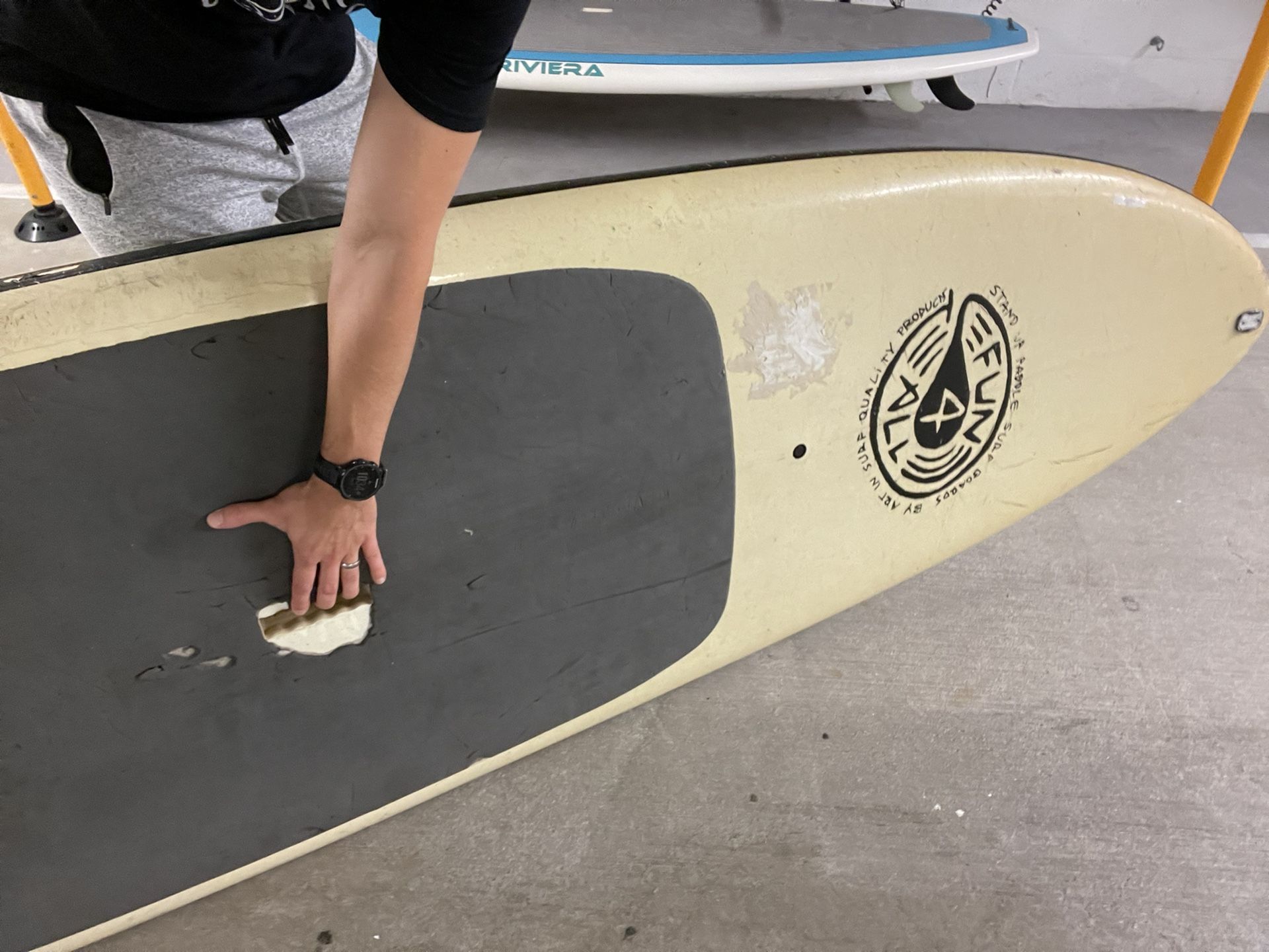 SUP Hard Stand-Up Paddleboard with Floating Paddle