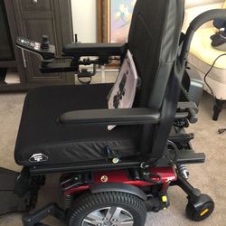 Quantum Elect Wheelchair