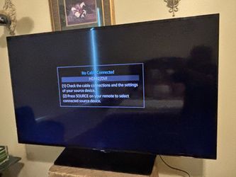 Large flat screen Samsung, smart 58 inch TV excellent condition clear lake area