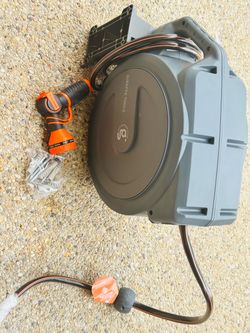 Giraffe Tools Garden Retractable Hose Reel-1/2 in.-78 ft. Wall Mounted, Dark Grey, Metal Bracket