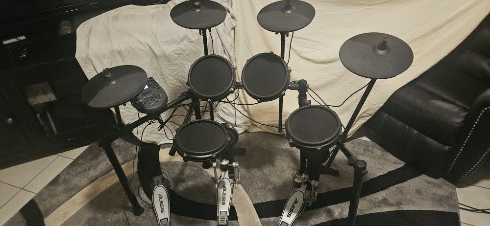 10pc Alesis MESH w/ DBL KICK 