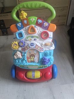 Stroll& Discover Activity Walker