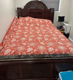 Queen bed, dresser with mirror, nightstand