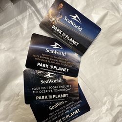 4 SeaWorld Theme park Tickets 