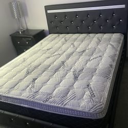 Queen Bed Room Set