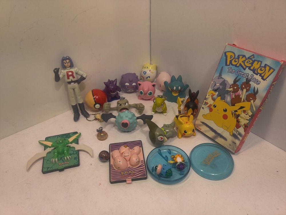 Large Lot Of Vintage Pokemon
