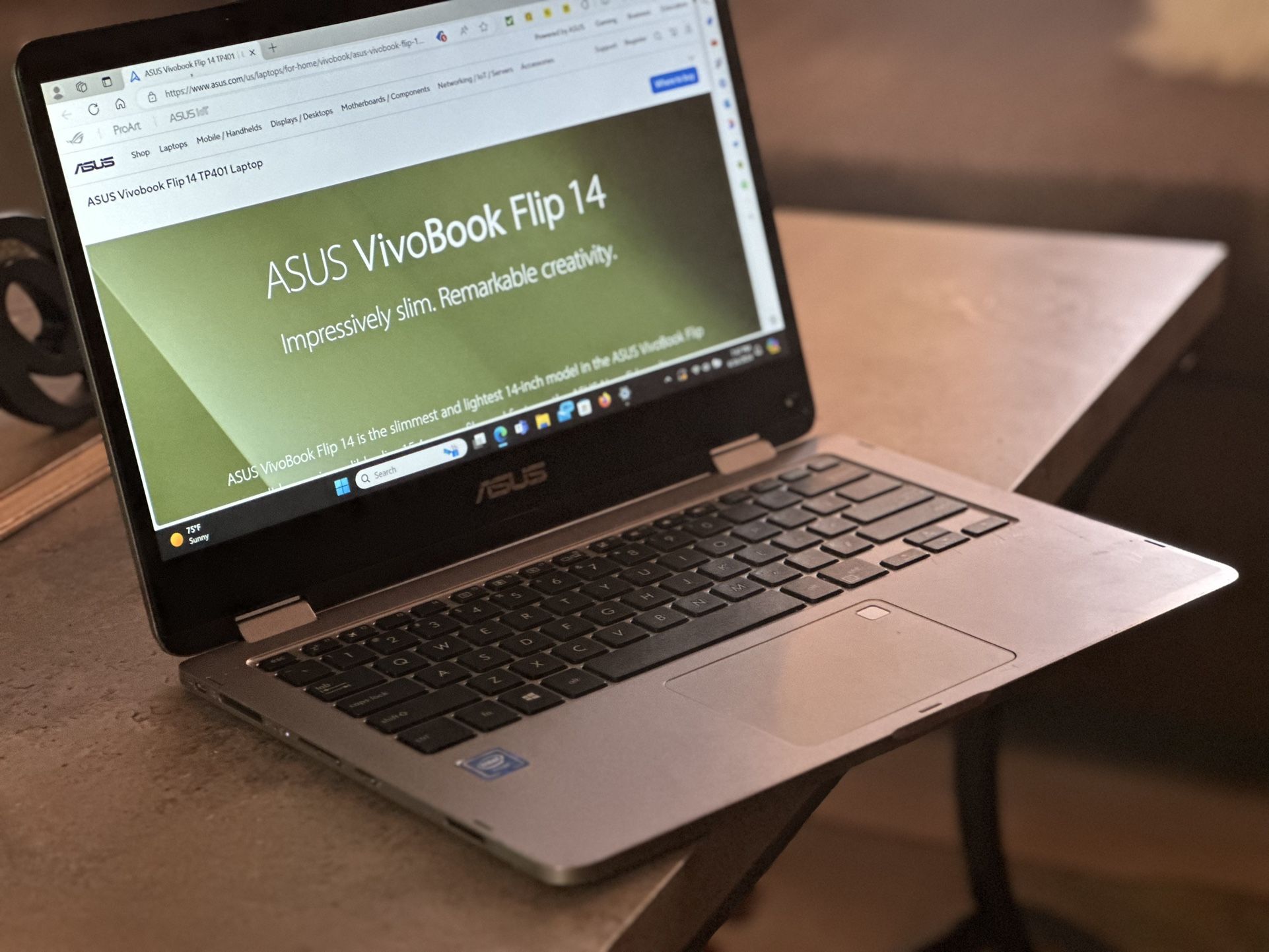 ASUS VivoBook Flip 14