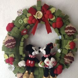 Mickey & Minnie Christmas Wreath 